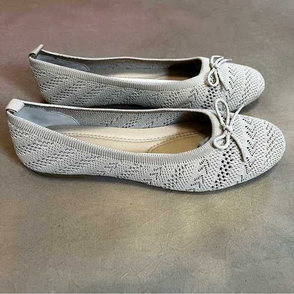 NIB Women’s Ballet Flats, Stretchy, Foldable, Beige Knit, Sz 9 - Picture 5 of 9
